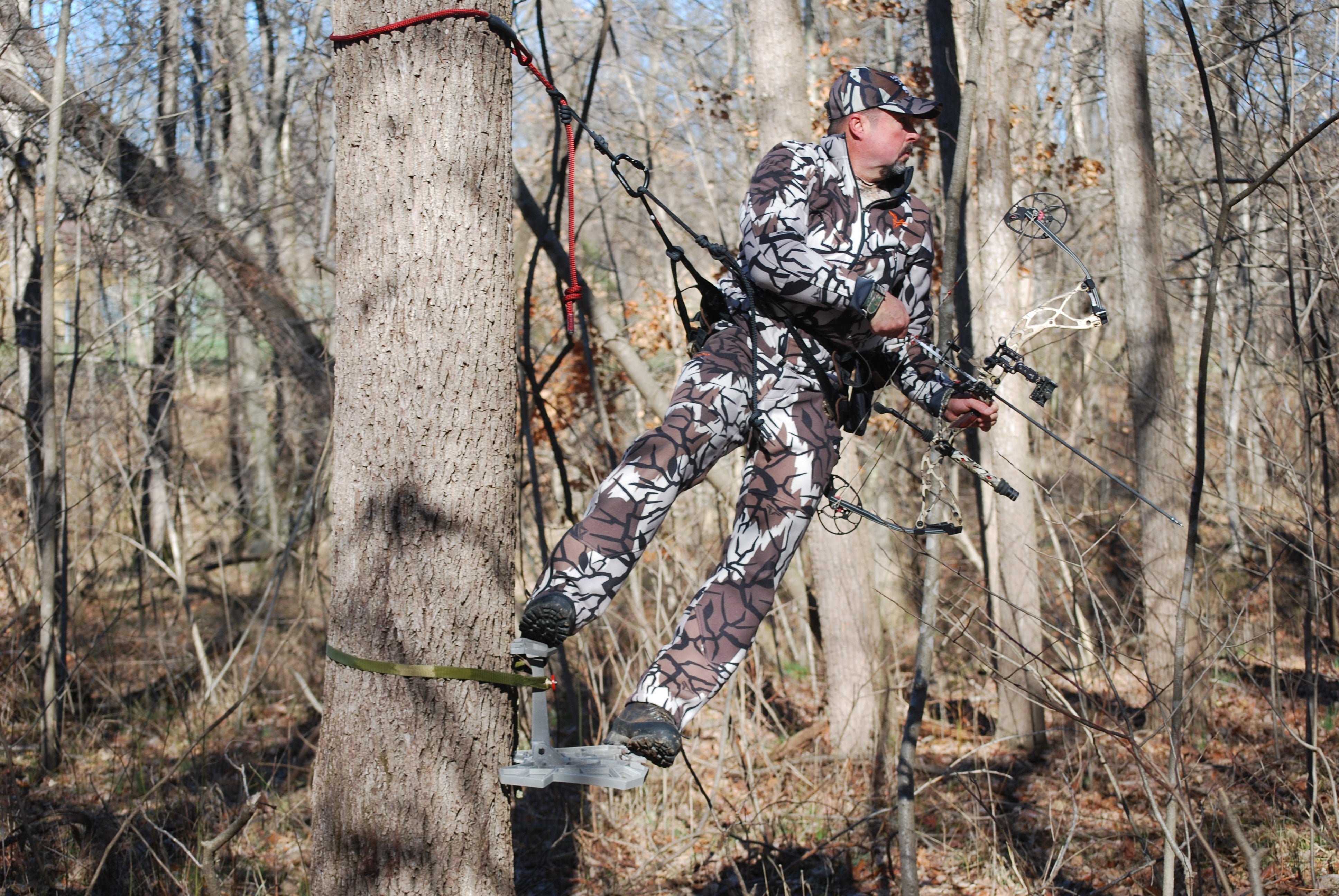 Greg Staggs Reviews the Onyx Saddle Hunting Platform